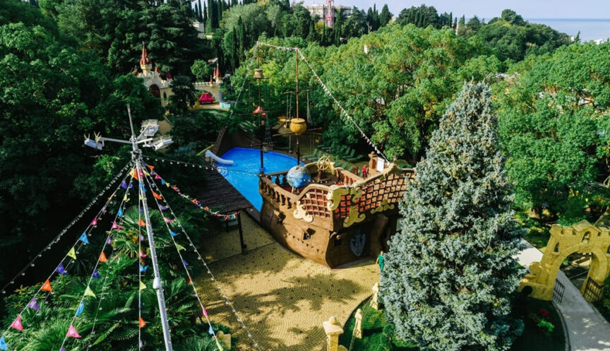 Мини-аквапарк и детский бассейн